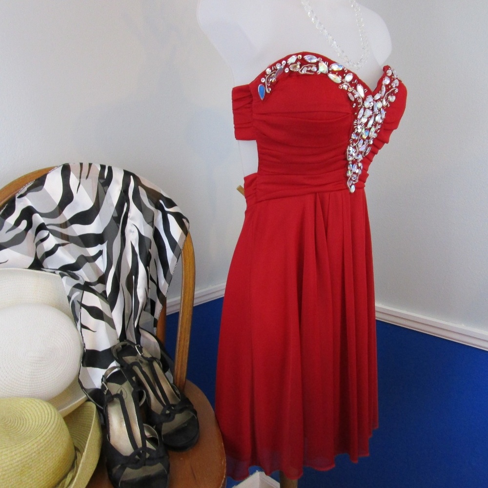 👗Host Pick👗Red Chiffon Strapless Party Dress - Picture 3 of 8
